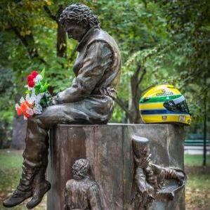 Imola Monumento a Senna (S.Ragazzini)